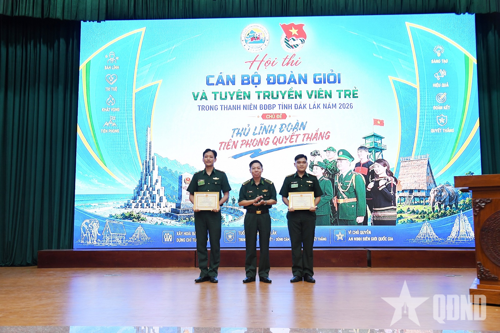  “Thủ lĩnh Đoàn tiên phong quyết thắng”